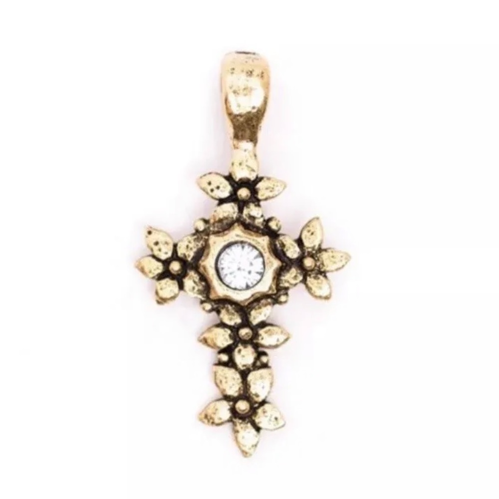 NWT ✨✝️ Beaucoup Gold Cross Charm Slider
